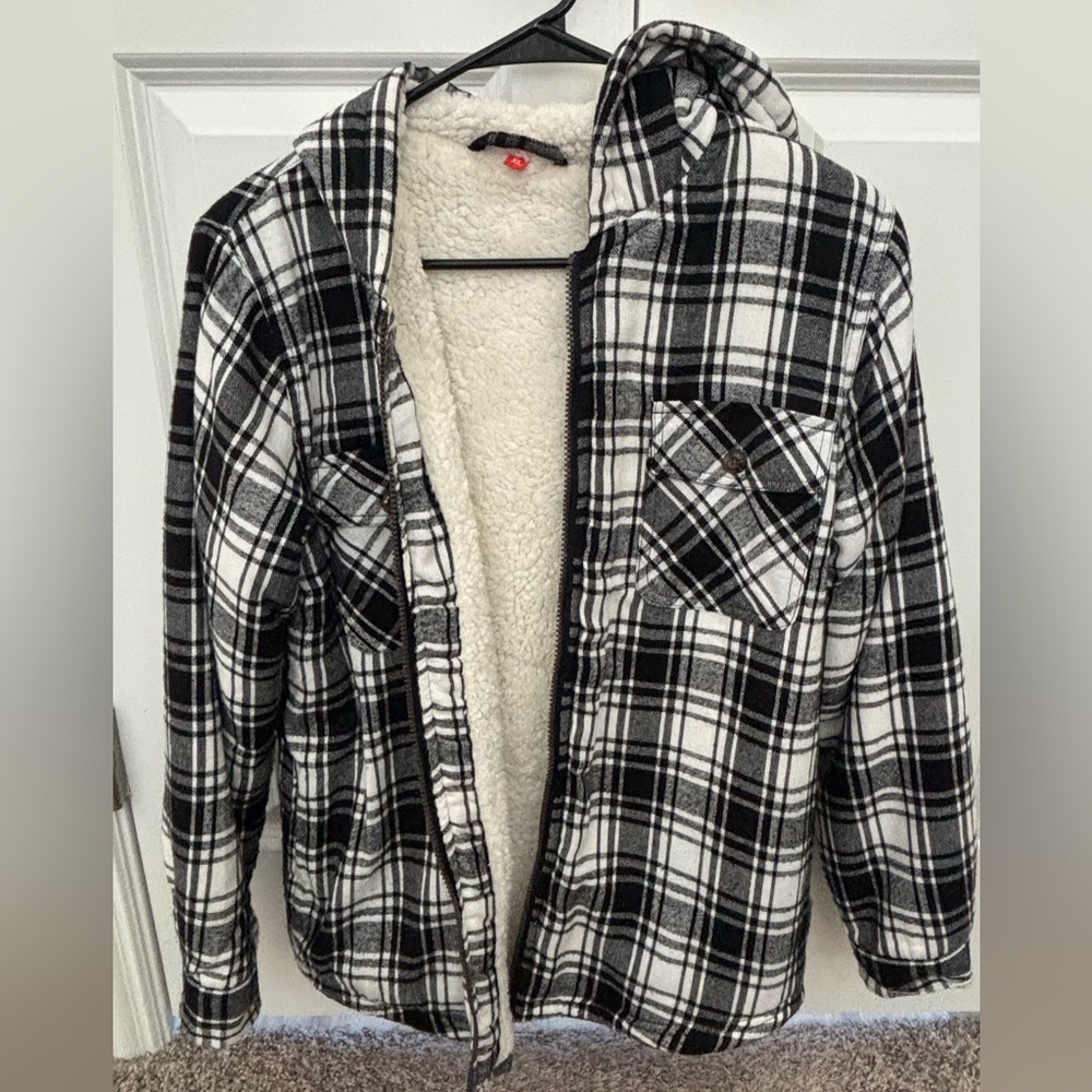 Plaid Hooded Sherpa-Lined Jacket - Black and White youth size XL
